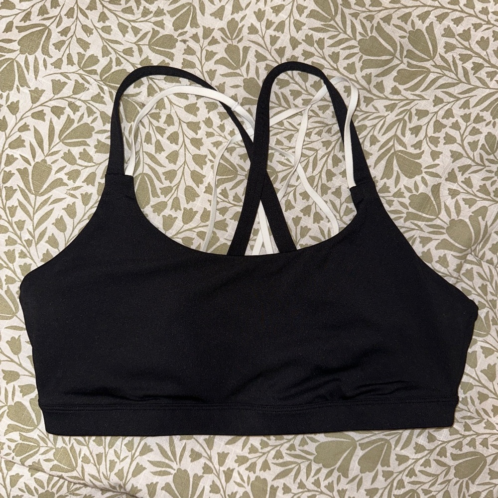 Fabletics Black & White Sports Bra Size M
